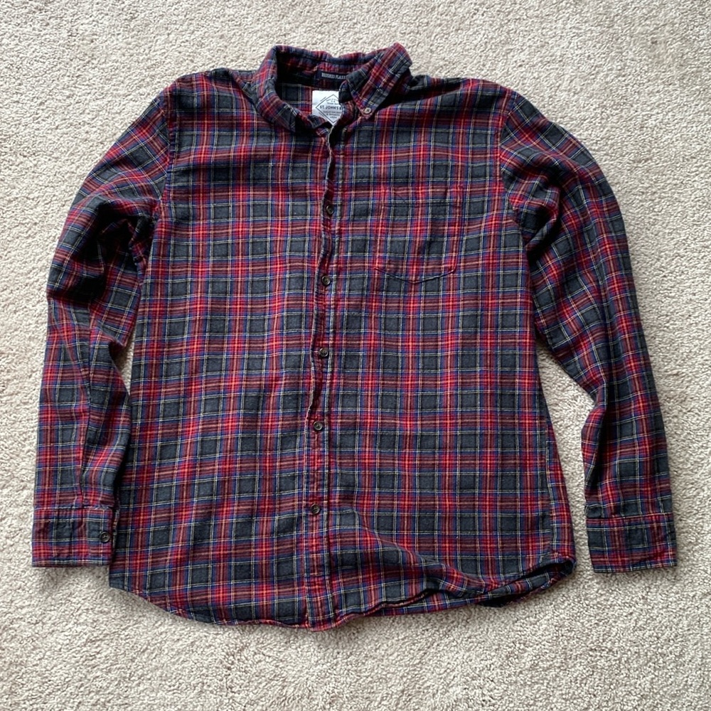 St. John’s Bay Mens Flannel Medium